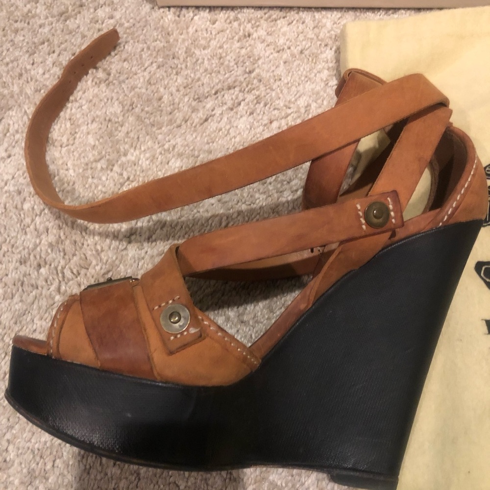 AUTHENTIC Burberry Aviator Wedge Sandals 39 - Picture 2 of 5